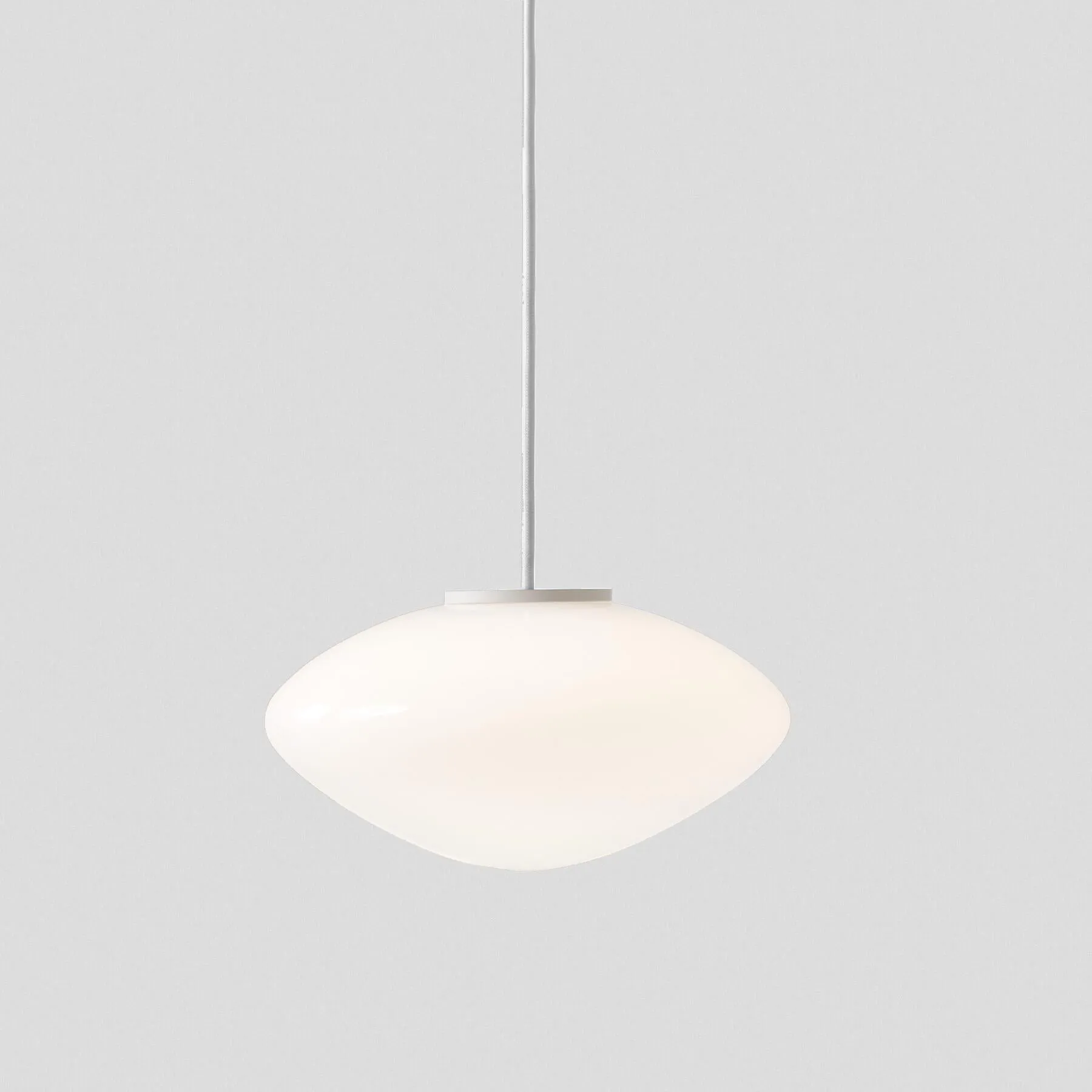 &Tradition AP15 & AP16 Mist Pendant Light