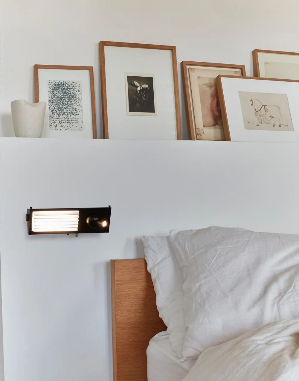 Biny bedside light