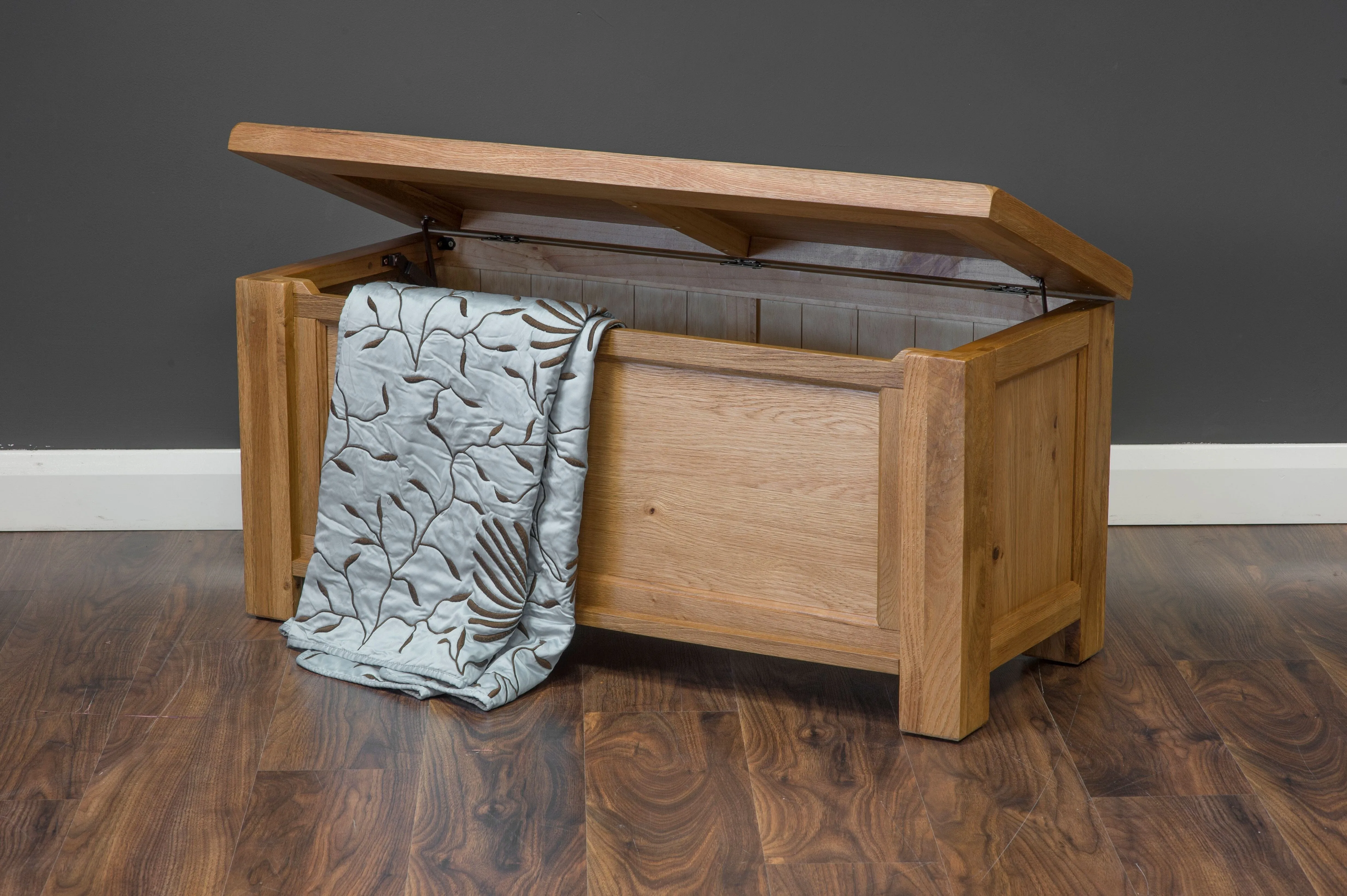 DiMarco - Blanket Box