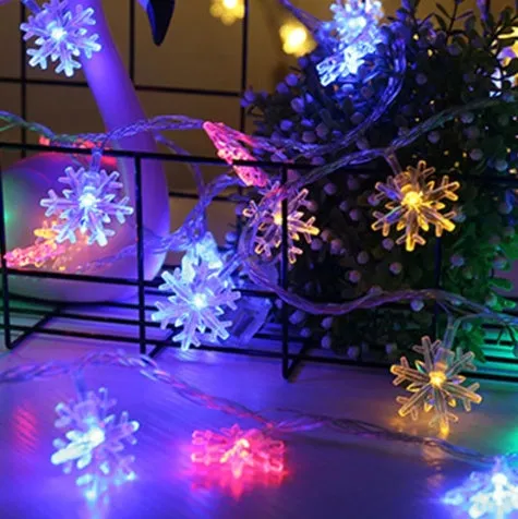 Enchanting LED Snowflake String Lights – Perfect for Festive Home Décor