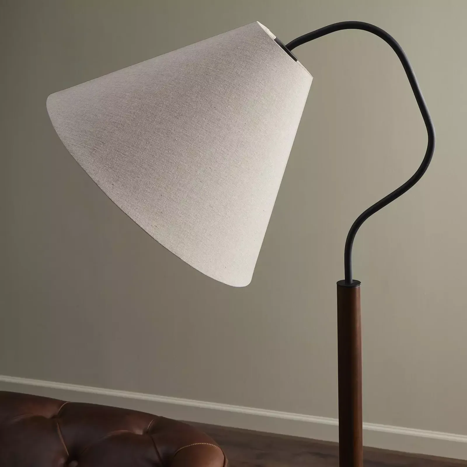 Gulliver Floor Lamp