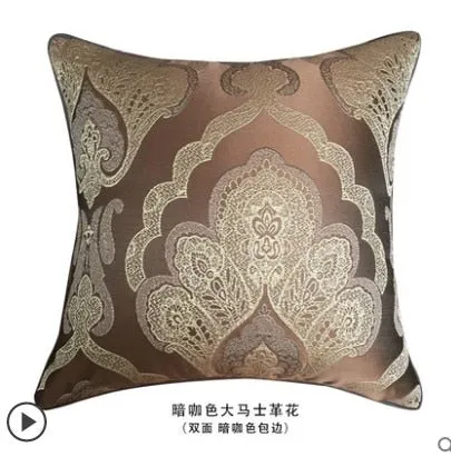 Luxurious European Jacquard Pillow Cover with Tassel