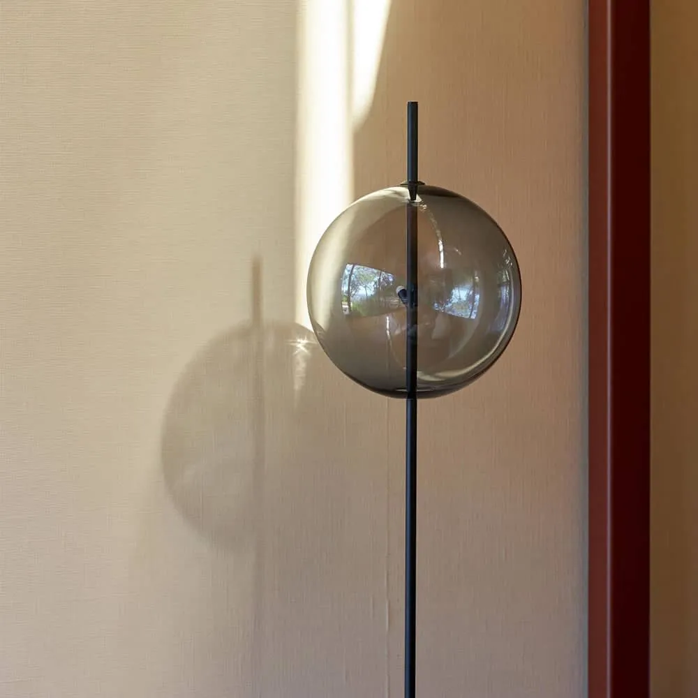 Point Floor Lamp - Black