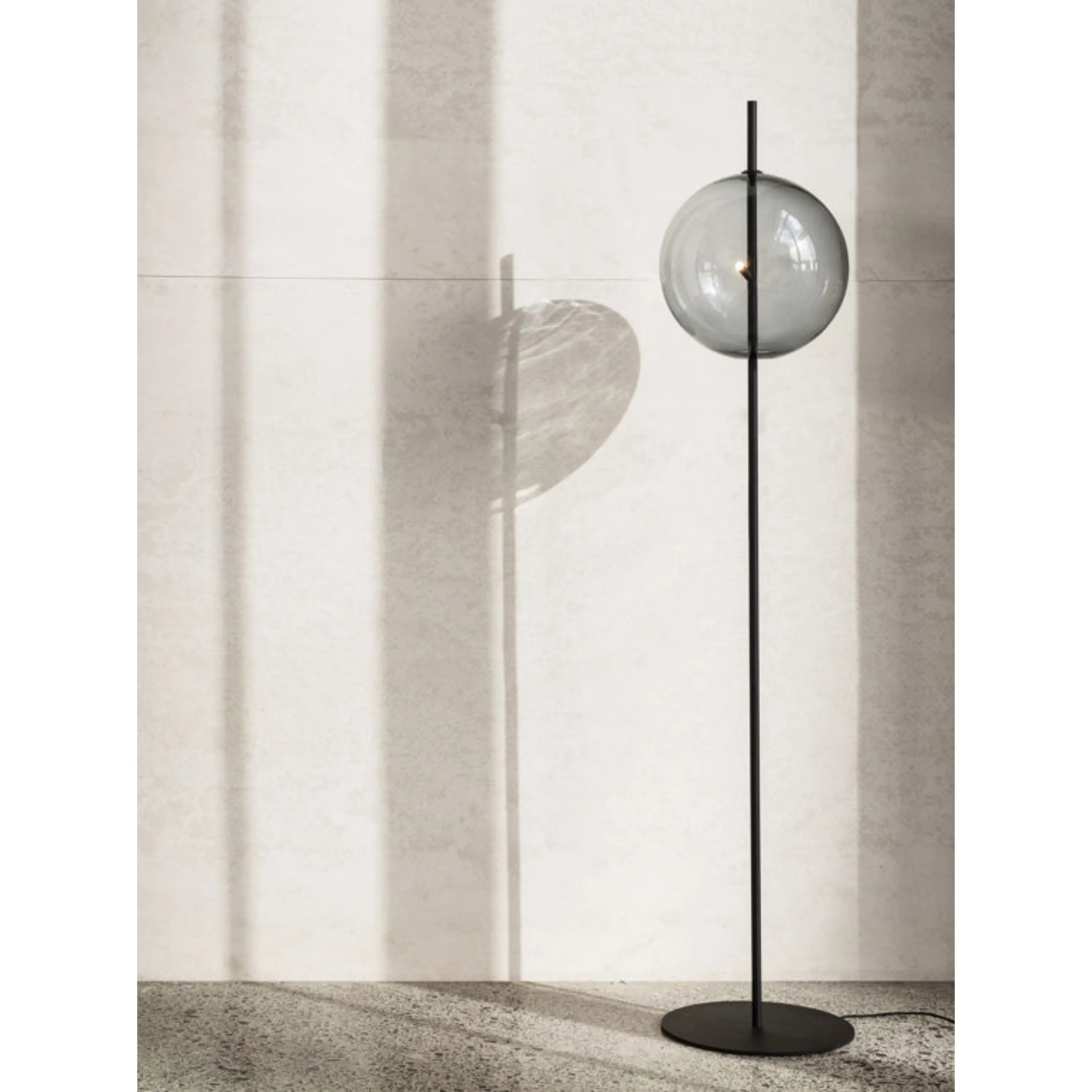 Point Floor Lamp - Black